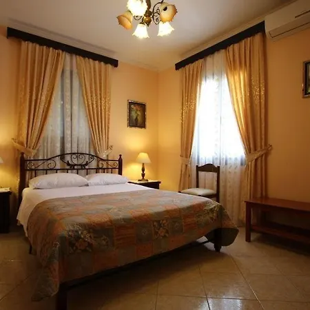 Konukevi Sofia 4*